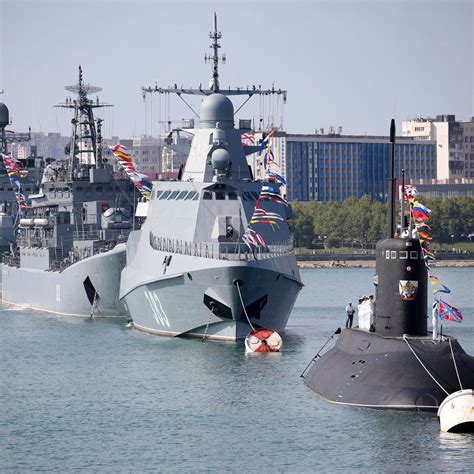 russia withdraws black sea fleet vessels